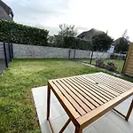 Сasa de vacaciones Freesia, Maison Neuve Avec Jardin Et Garage *