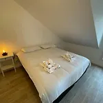 Сasa de vacaciones Freesia, Maison Neuve Avec Jardin Et Garage