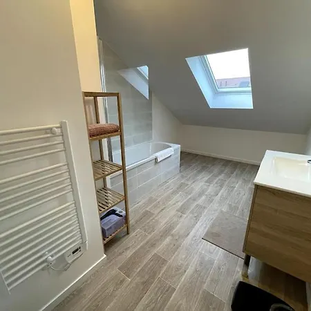 Сasa de vacaciones Freesia, Maison Neuve Avec Jardin Et Garage